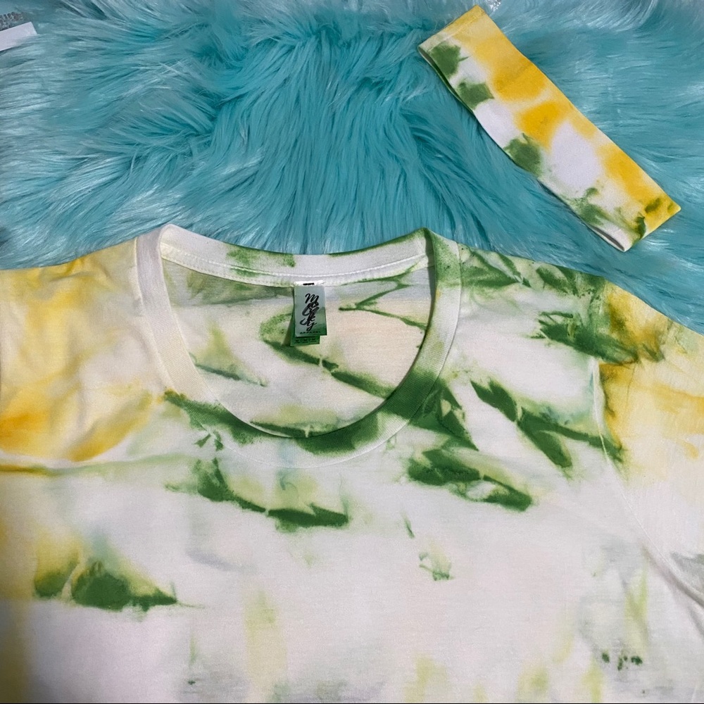 Neon tie-dye T-shirt with matching headband